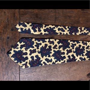 Polo Ralph Lauren tie: vibrant elegance